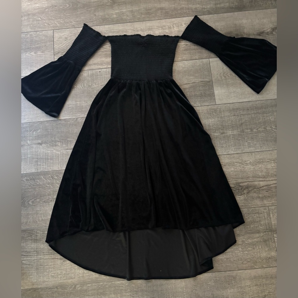 Off shoulder smocked bodice velvet black dress On the Road Neiman Marcus medium